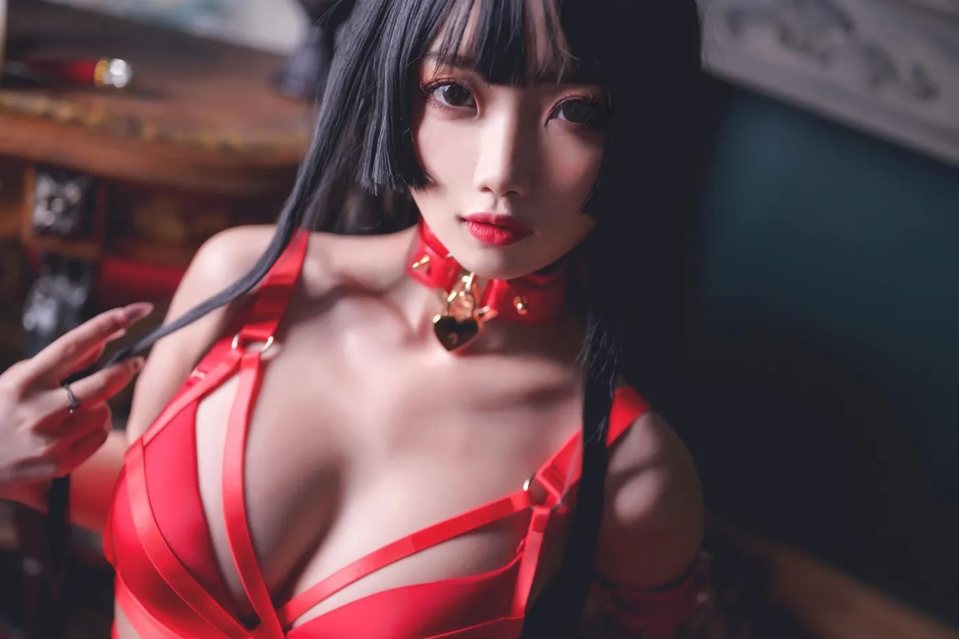 鬼畜瑶在不在w – NO.22 红色束缚 [44P]插图7